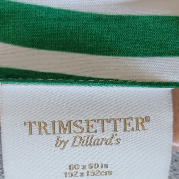Trimsetter Christmas Tree Skirt for Dillard's. 60" Round Hand Beaded New - Picture 6 of 10